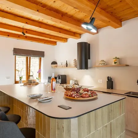 Brig By Guide ヴィラ